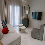 Luxe Boutique With Balcony Apartment Thessaloniki