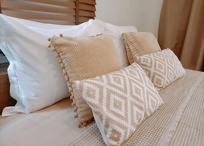 Luxe Boutique With Balcony * سالونيك