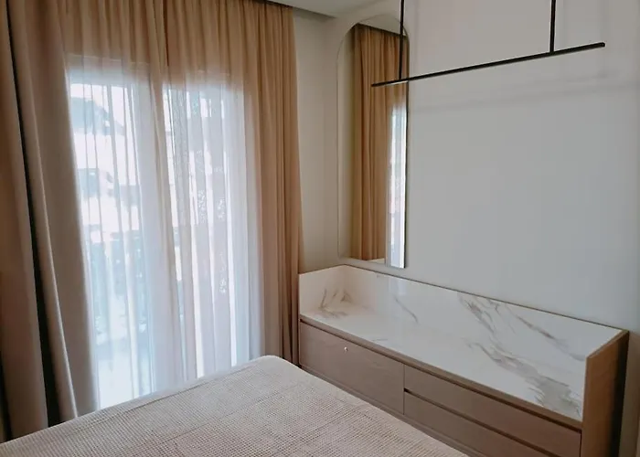شقة Luxe Boutique With Balcony سالونيك